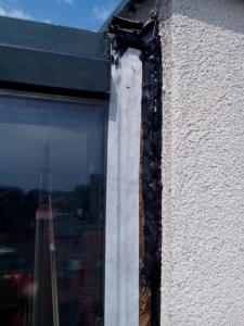 400, -Kč  15 €  1 hod. Oprava zatékajících oken v novostavbě Bratislava výškové práce www.hajman.eu 8